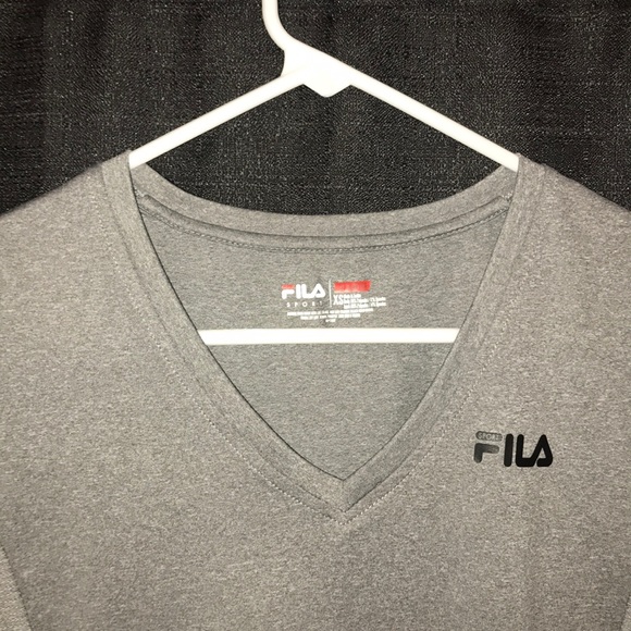 FILA Short Sleeve Dri-Fit shirt - Picture 2 of 2